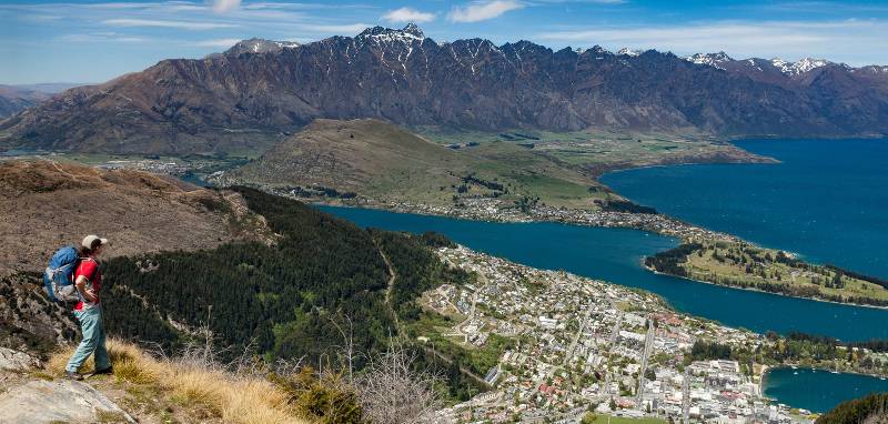 Epic views over Queenstown Township and and Lake Wakatipu from Ben Lomond Summit |  <i>Colin Monteath</i>