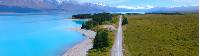 Cycling along the striking Lake Pukaki |  <i>Daniel Thour</i>