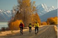Pedal from Mt Cook to Oamaru on our Alps to Ocean cycle |  <i>Colin Monteath</i>