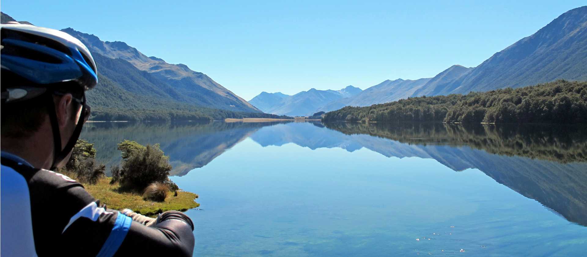 Reflecting at the Mavora Lakes | bennettandslater.co.nz