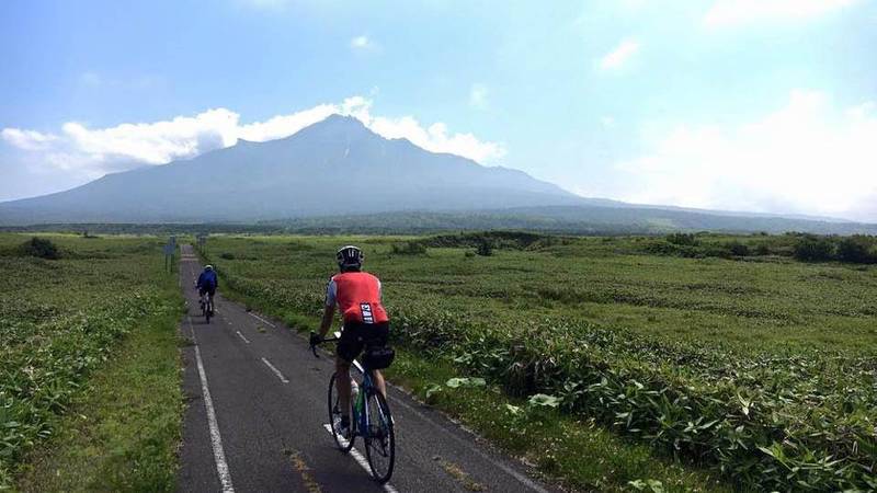 Enjoying the ride with no traffic in sight |  <i>Cycle Japan</i>