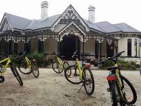 Stay at Burnside Homestead on our Alps to Ocean Cycle |  <i>Stephen Tulley</i>