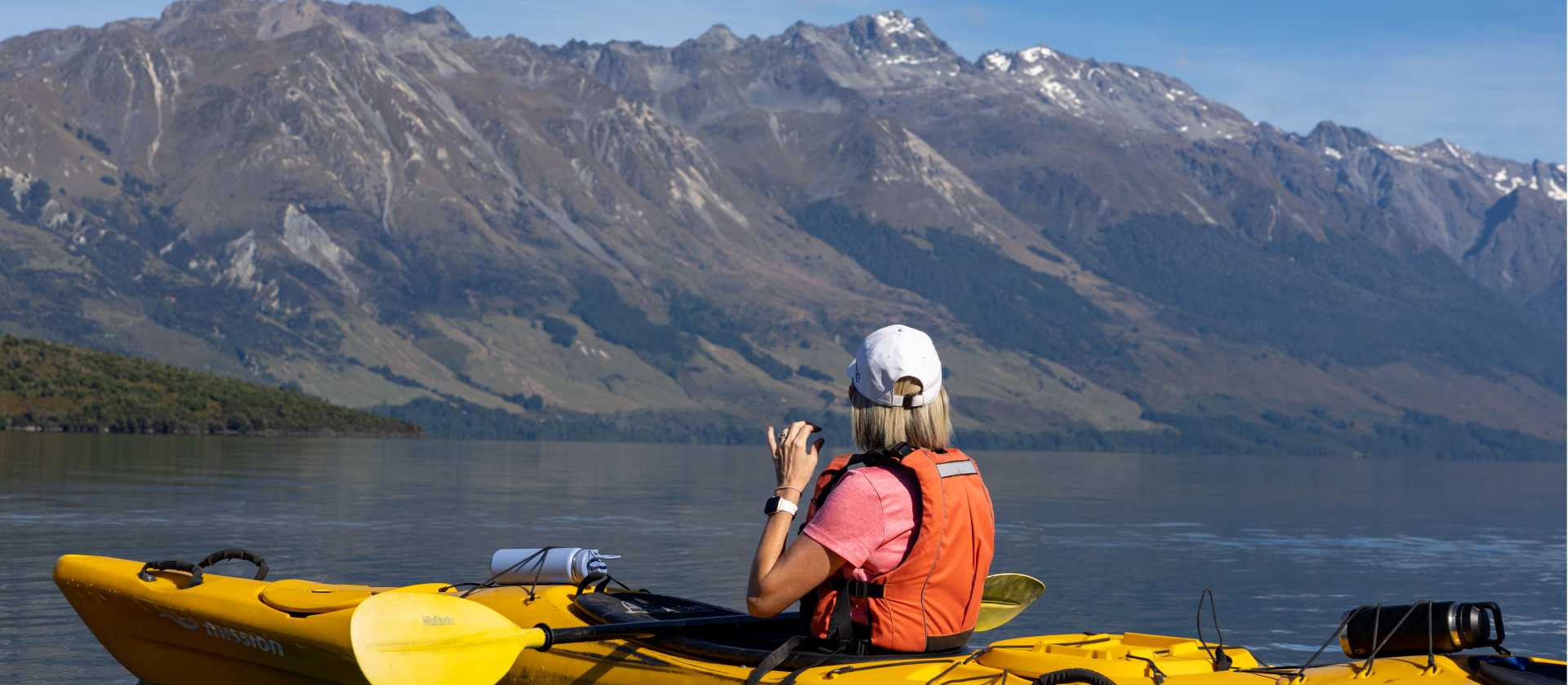 Kayak out to Wawahi Waka Pigeon Island and explore on foot! Experience the Wawahi Waka Pigeon Island Hut and the beauty of Whakatipu Waimaori - Lake Wakatipu! | Izzi Barton