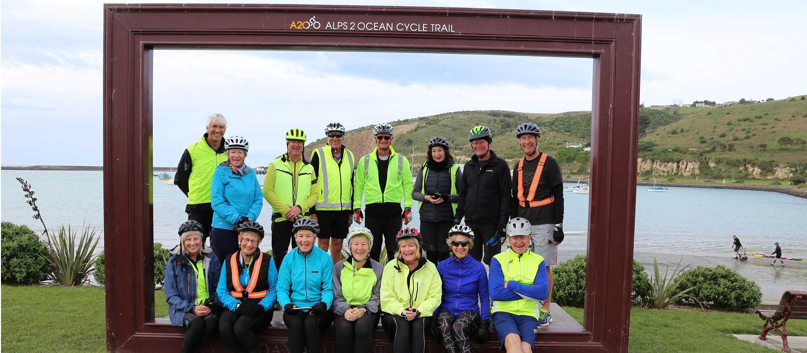 The Friendly Bay photo frame at the end of the Alps to Ocean Cycle Trail. | Neil Bowman