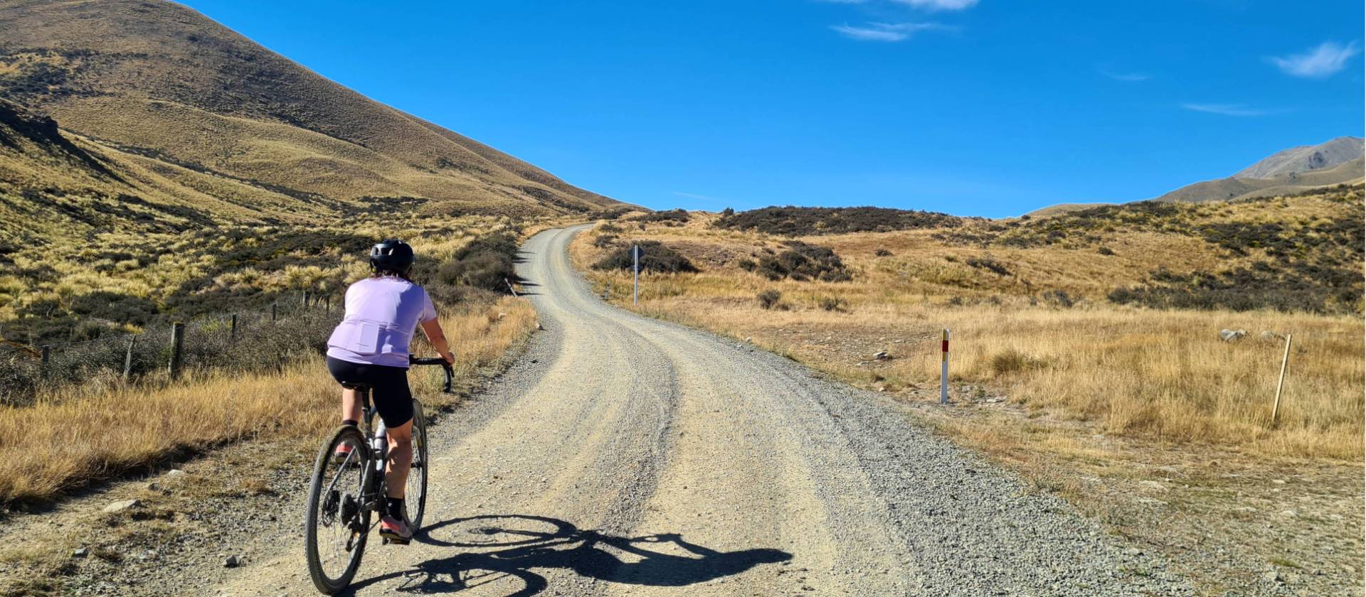 Gravel Riding | Hana Black