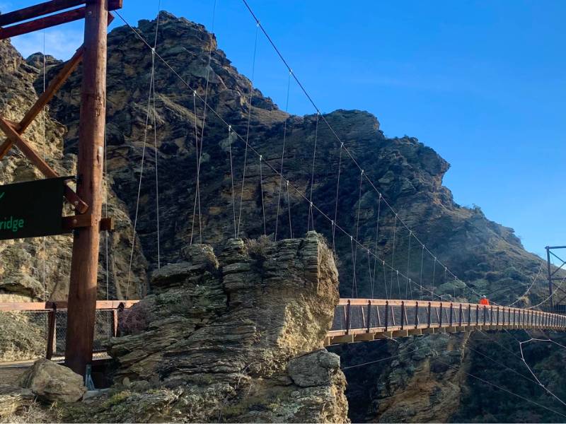 Hugo Bridge on the Lake Dunstan Trail |  <i>Lisa Jones</i>