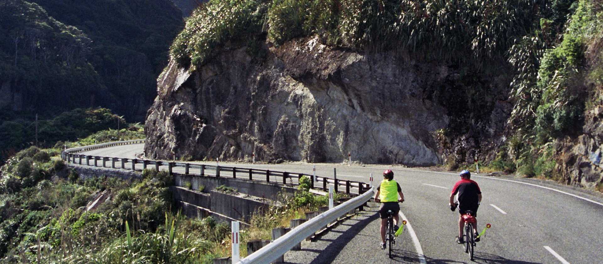 Cycling the South Island of New Zealand | Geoff Gabites