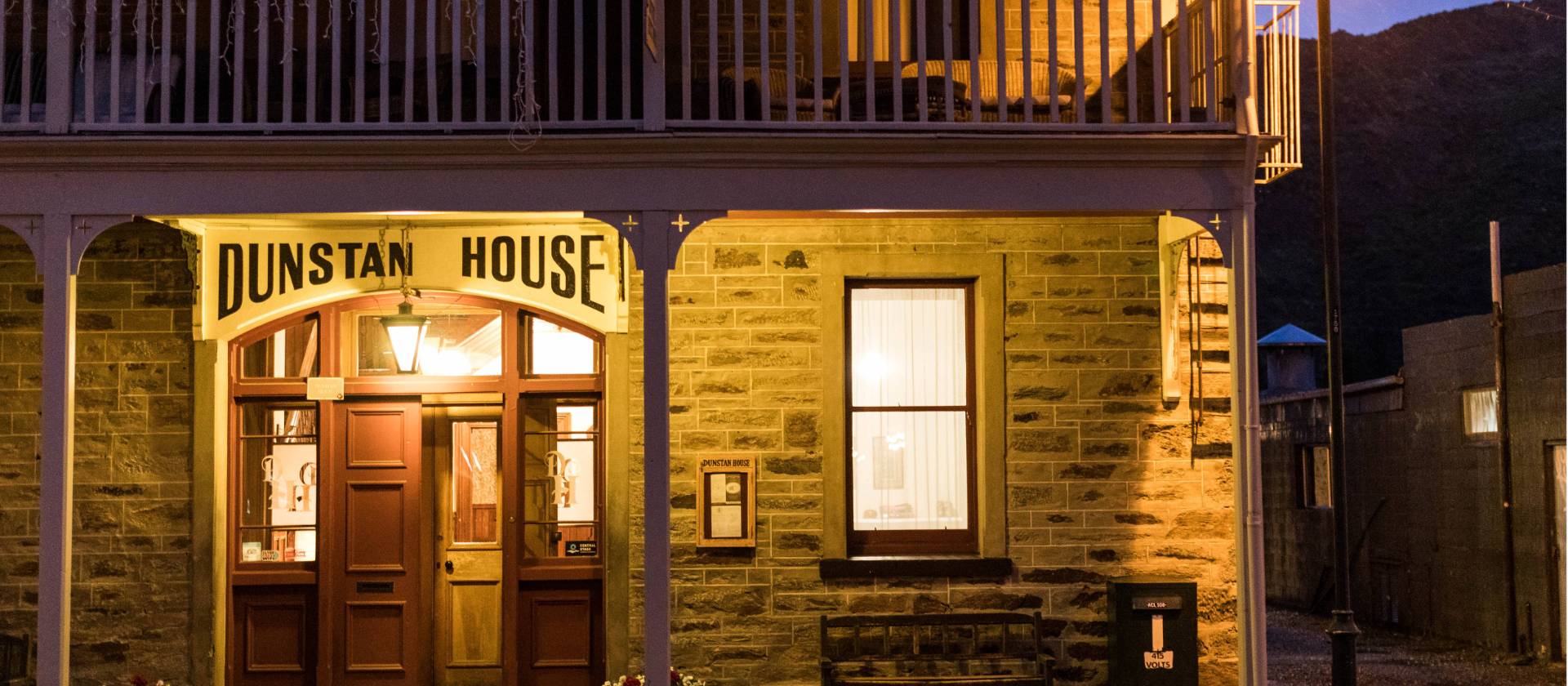 Dunstan House accommodation in Clyde | Lachlan Gardiner