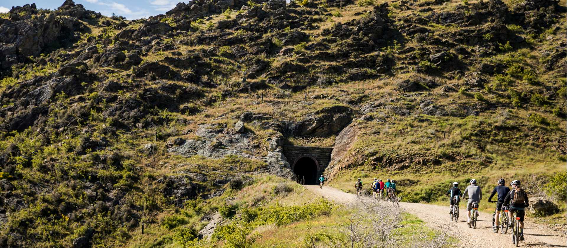 Discover historic tunnels along the trail | Lachlan Gardiner