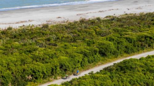 The cycle trail weaves it's way along the Tasman coastline | Lachlan Gardiner