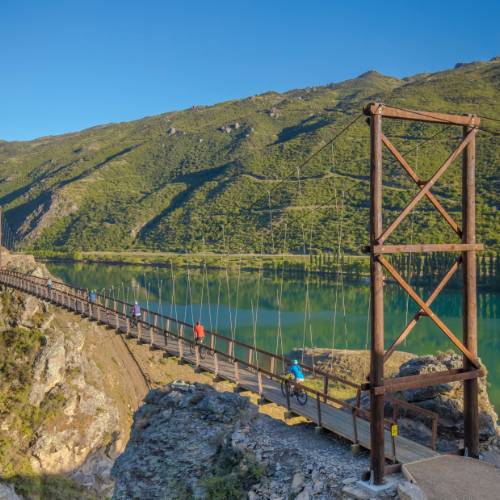 Suspension bridge on Lake Dunstan trail