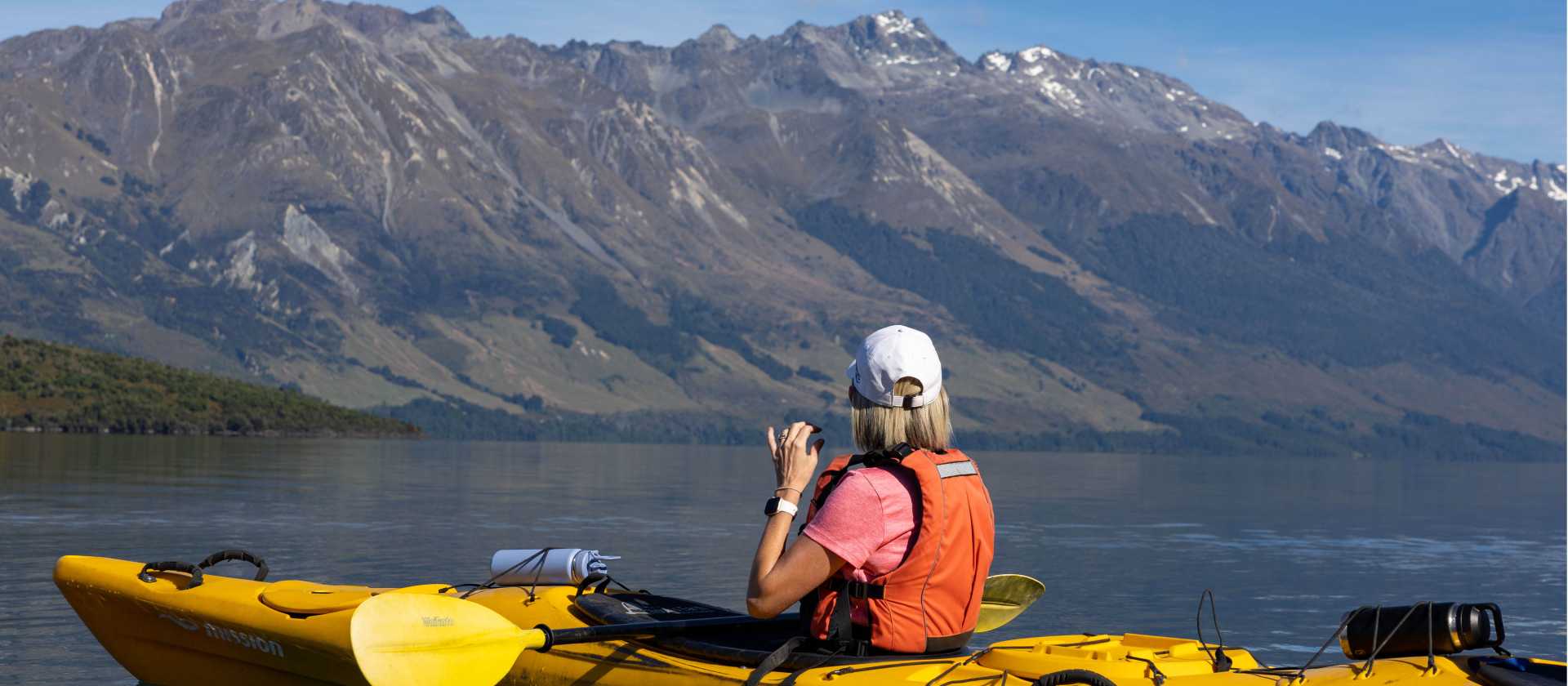 Kayak out to Wawahi Waka Pigeon Island and explore on foot! Experience the Wawahi Waka Pigeon Island Hut and the beauty of Whakatipu Waimaori - Lake Wakatipu! | Izzi Barton