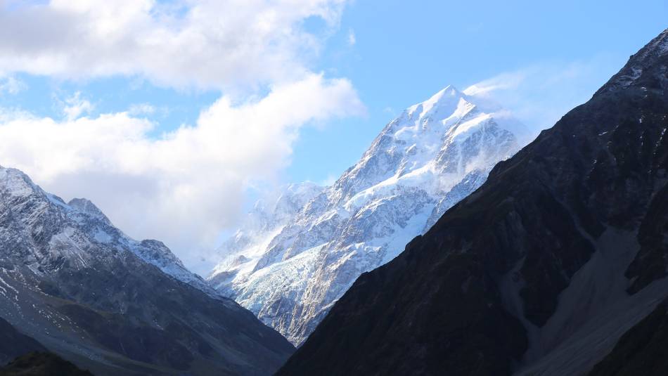 Aoraki/Mt Cook towers over the start point of the Alps to Ocean Cycle Trail. |  <i>Neil Bowman</i>