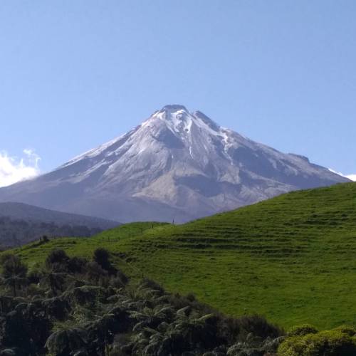 The majestic Mt Taranaki in the background