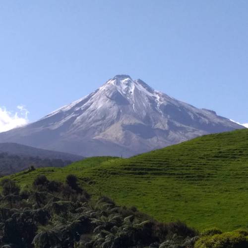 The majestic Mt Taranaki in the background