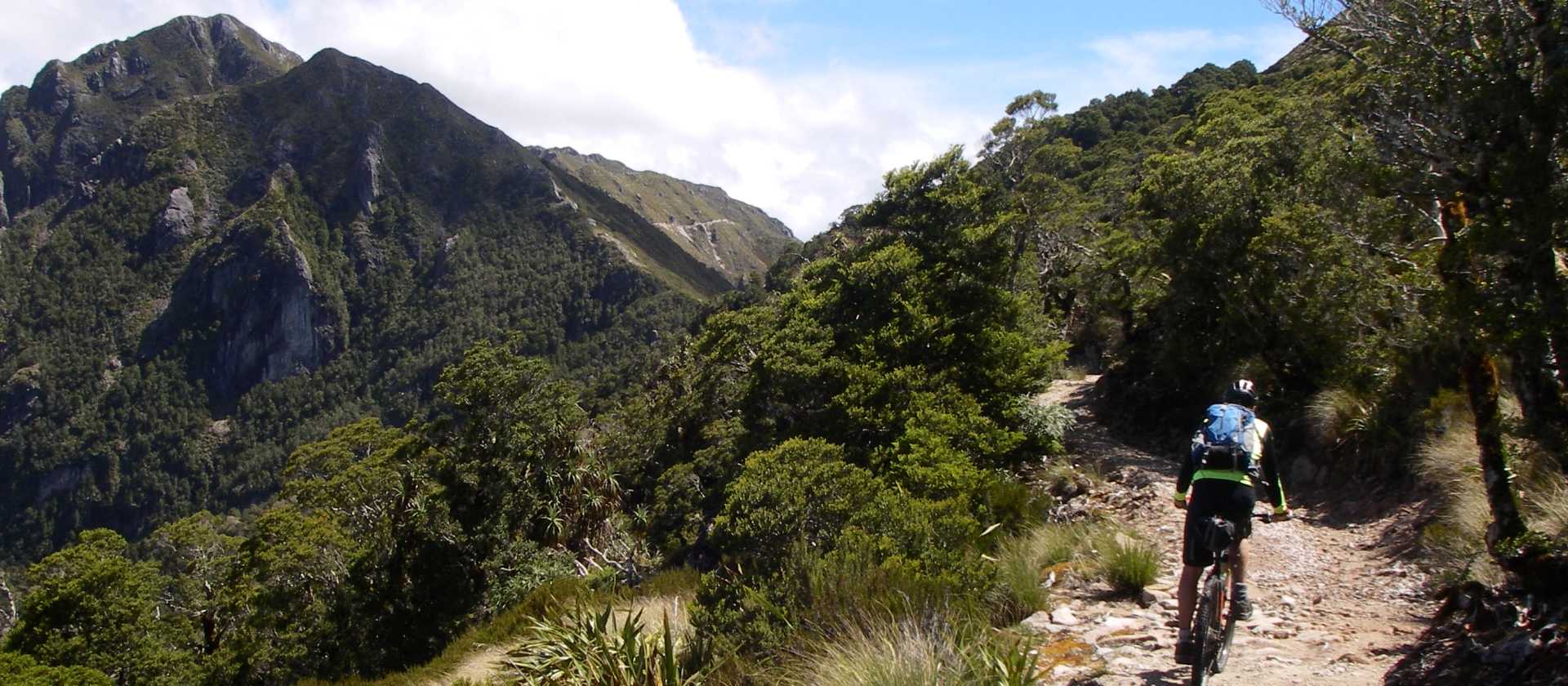 Impressive singletrack near Old Ghost Hut | Sandra Appleby