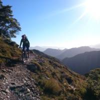 Sweeping singletrack along the tops | Alain Goerens