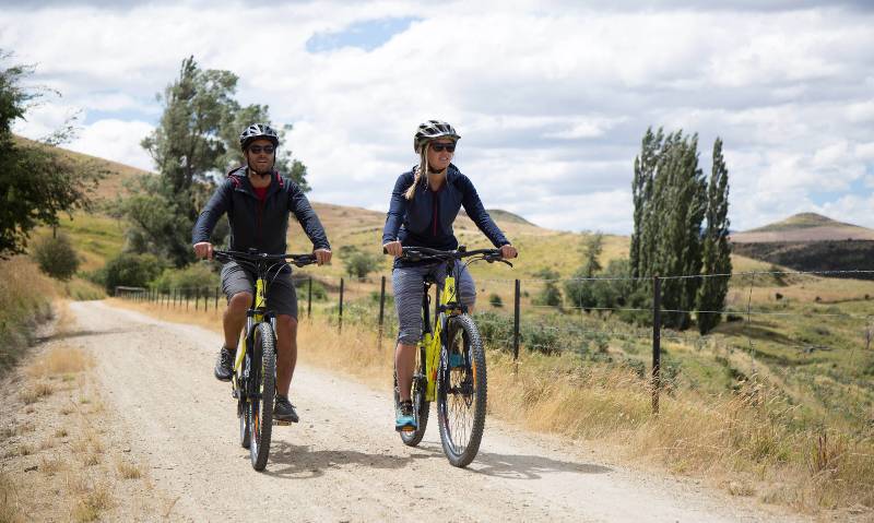 Cycling through the rural landscapes near Prices Valley |  <i>Tom Powell</i>