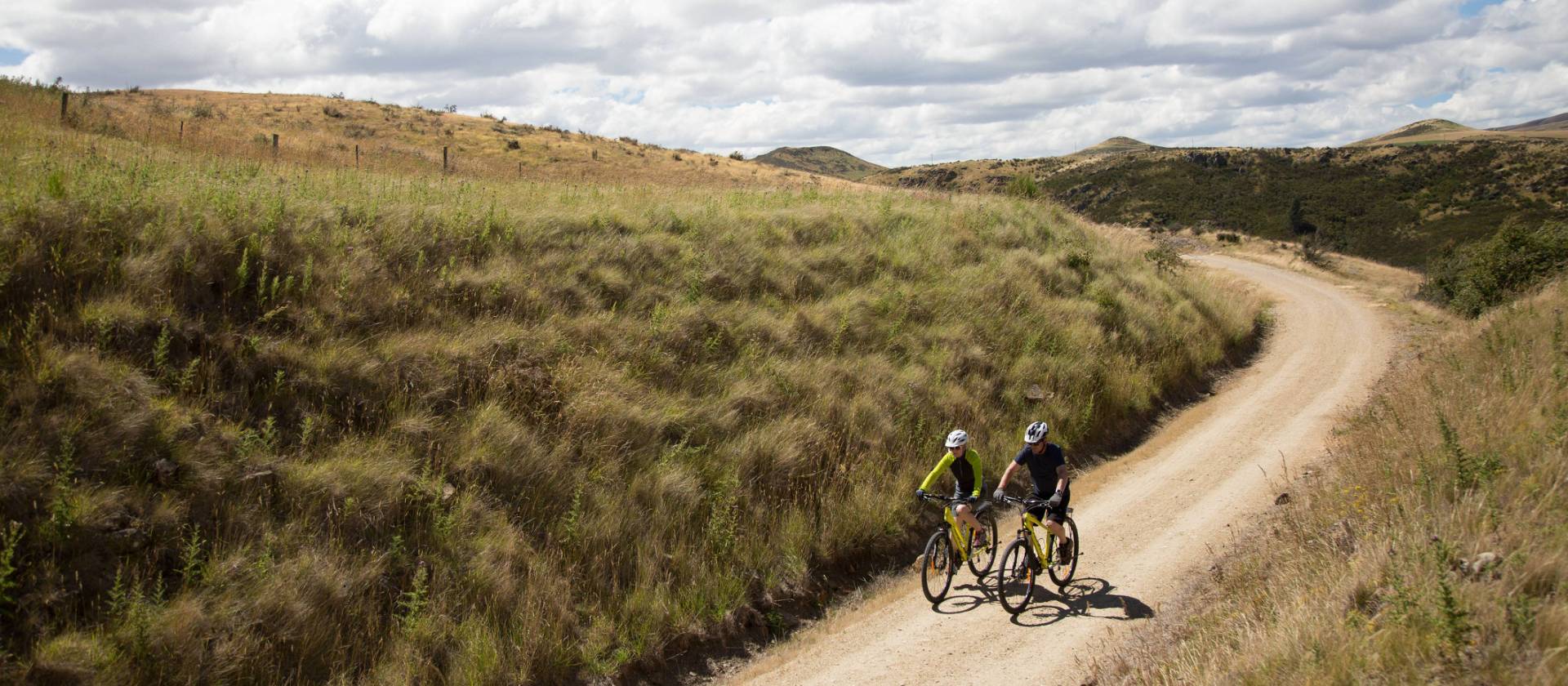 Cycling through Prices Valley on the Otago Rail Trail | Tom Powell