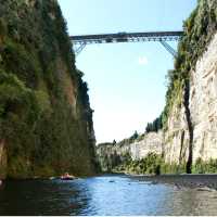 Passing under the Mokai River Bridge on the Rangitikei River Gorge | River Valley Lodge