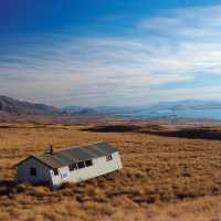 The stunning views across Lake Tekapo from Rex Simpson Hut | Chris Buykx