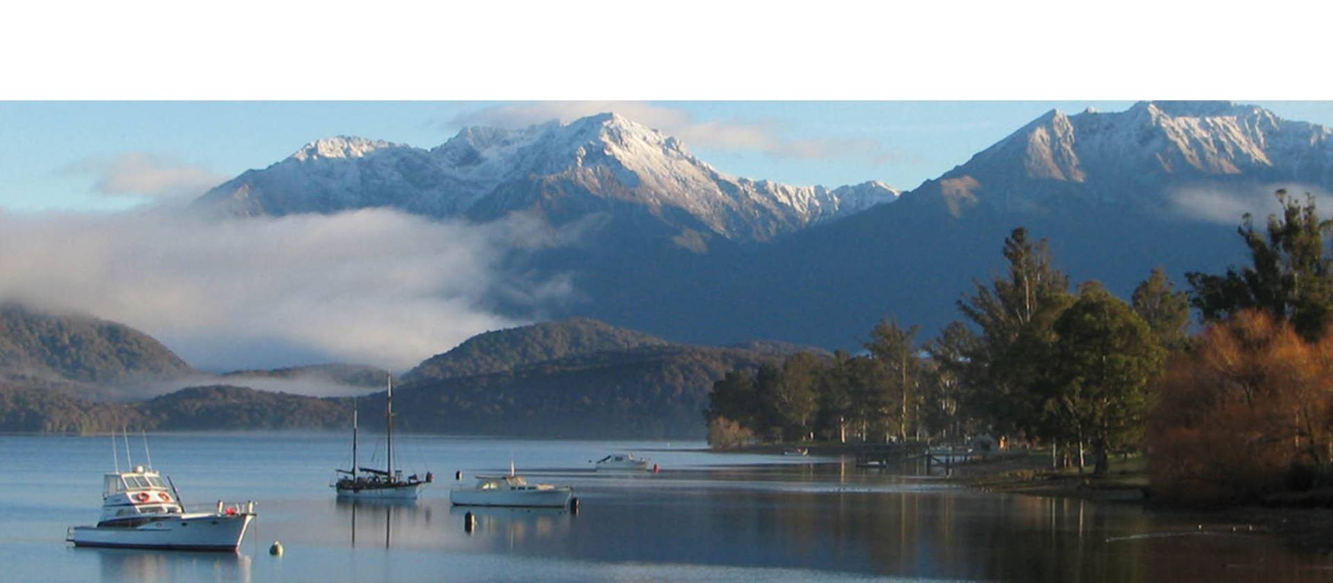 Overlooking Lake Te Anau, the gateway to the Fiordland National Park | Destination Fiordland