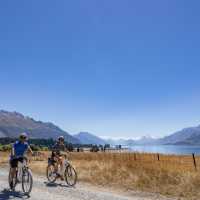 Cycling on the Around the Mountains Trail, between Mavora Lakes and Walter Peaks Station in the Vonn Valley | Izzi Barton