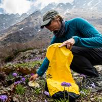 Help us keep the places that inspire us clean by taking part in our 10 Pieces litter initiative | <i>Lachlan Gardiner</i>